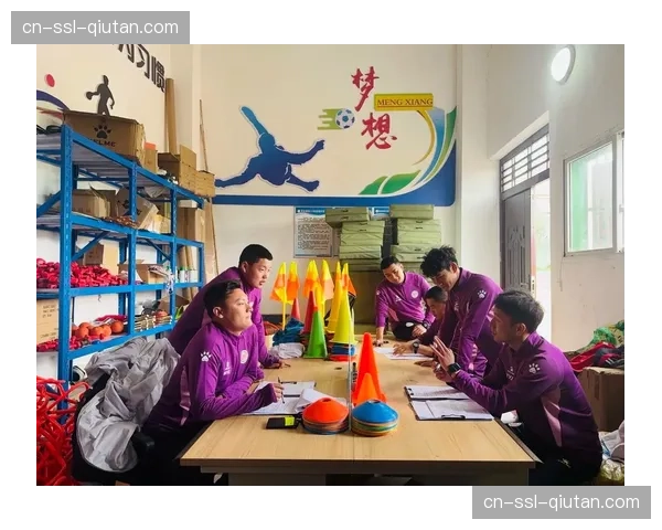 德国业余联赛开始模仿德甲混合防守战术，基层教练学习热潮